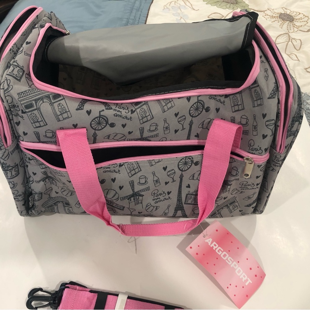 Argosport Excellent medium women's travel bag with multiple pockets